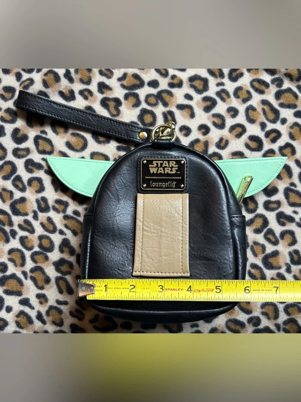 Disney Store Loungefly The Mandalorian Grogu Baby Yoda The Child Wristlet GUC💚 - Picture 6 of 12